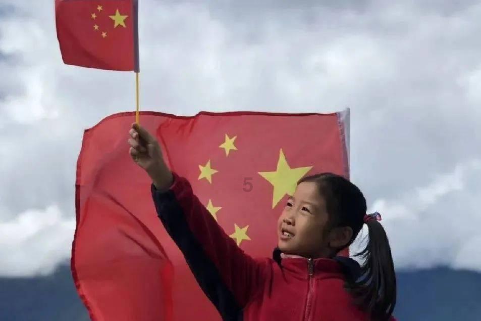 鸿蒙系统有望于4月24日上市，其他品牌国产手机会更换系统吗？游戏画面