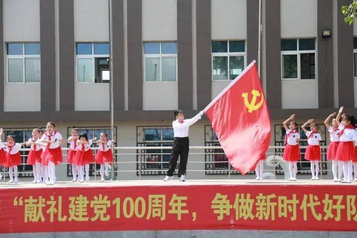 60万大军血战沙场，500枚核导弹待命，上千枚核弹头随时引爆